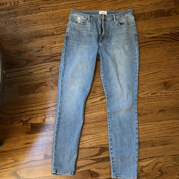 Frame Le High High-Rise Skinny Jeans in Overturn. Preowned size 31 - Picture 2 of 6